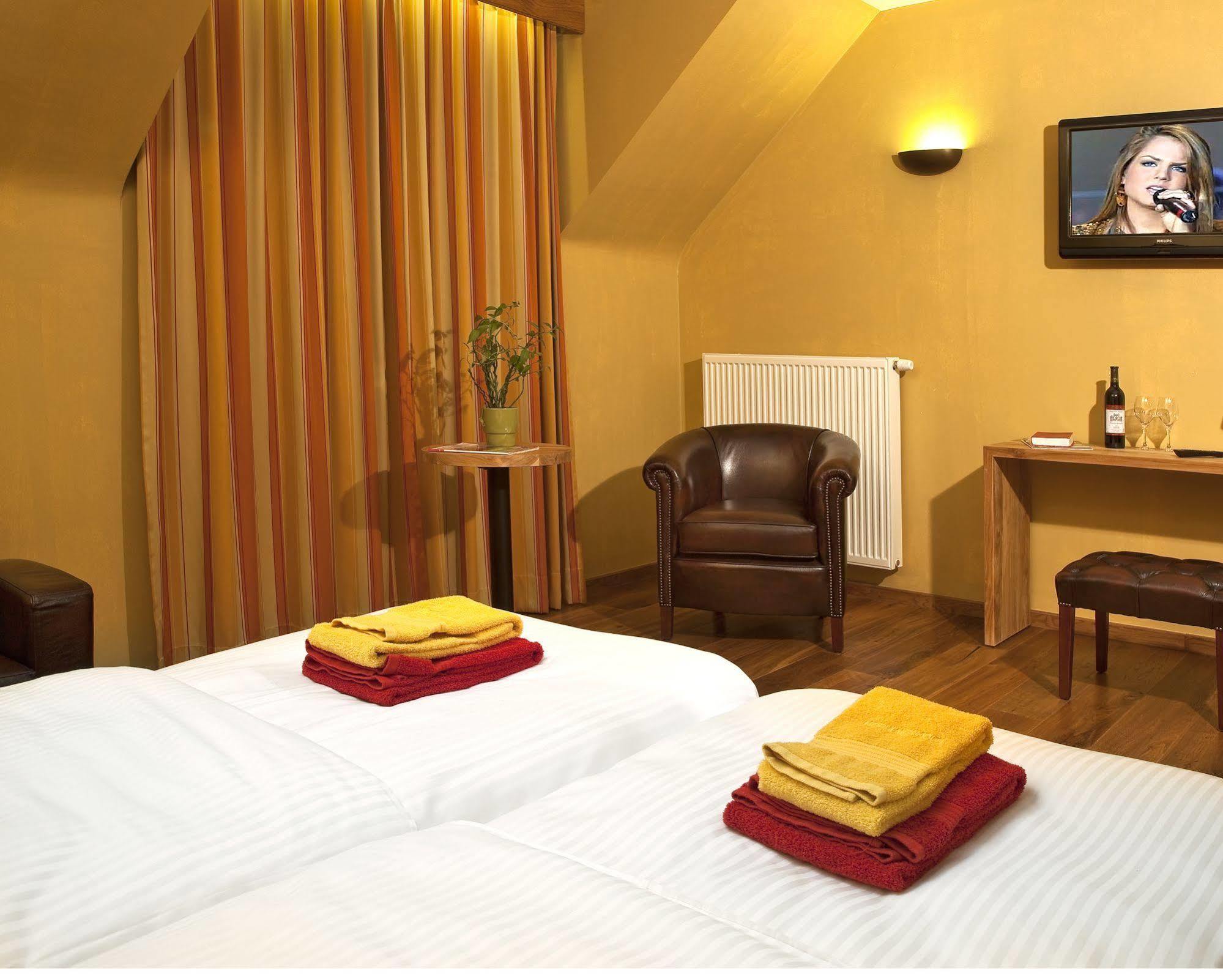 Country Lodge Hotel Moriaanshoofd أودينارد المظهر الخارجي الصورة